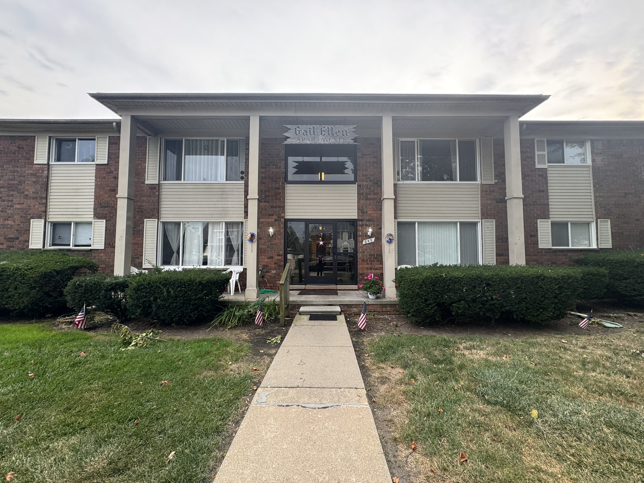 Property main image