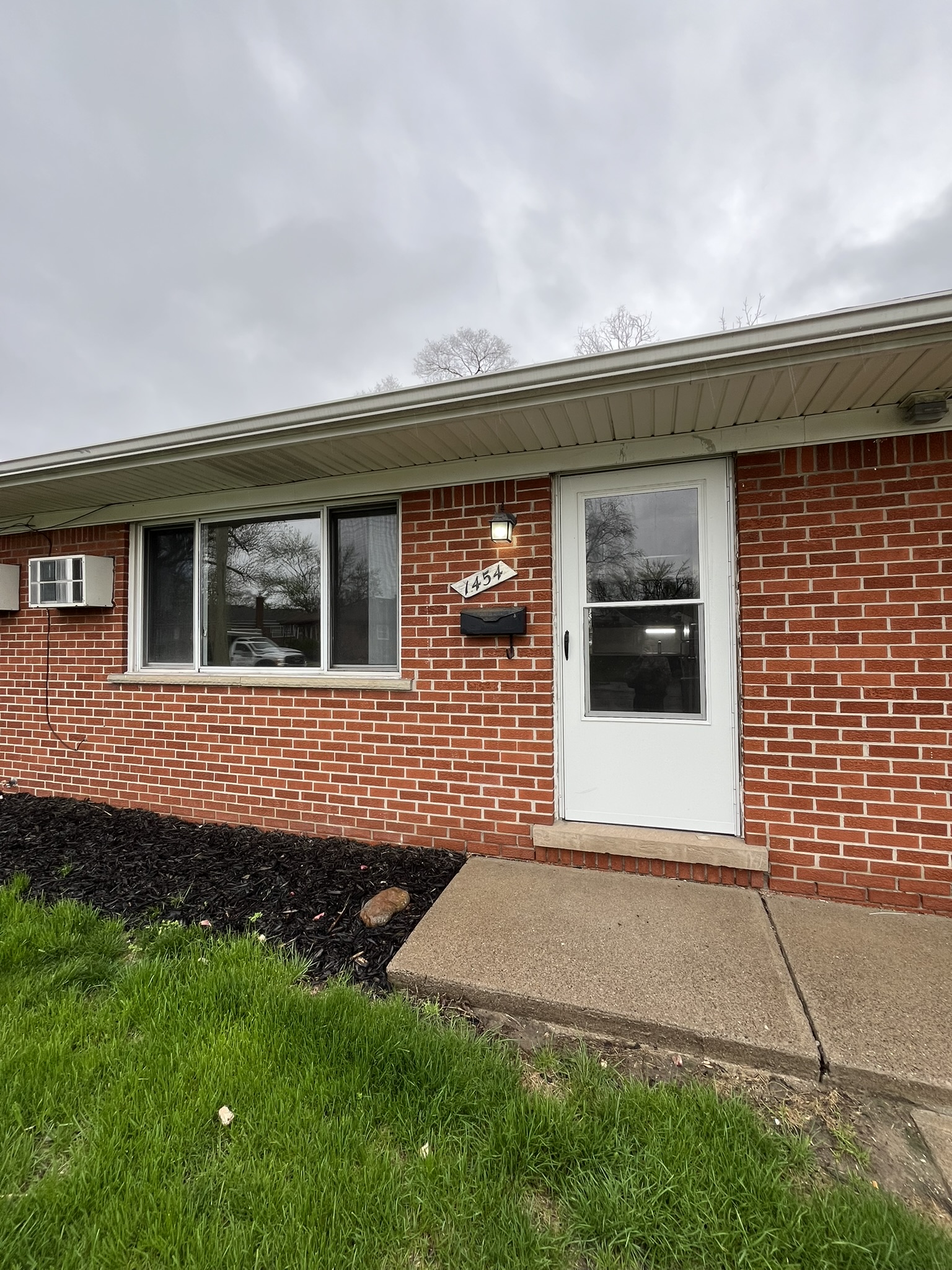 1454 Goddard Road