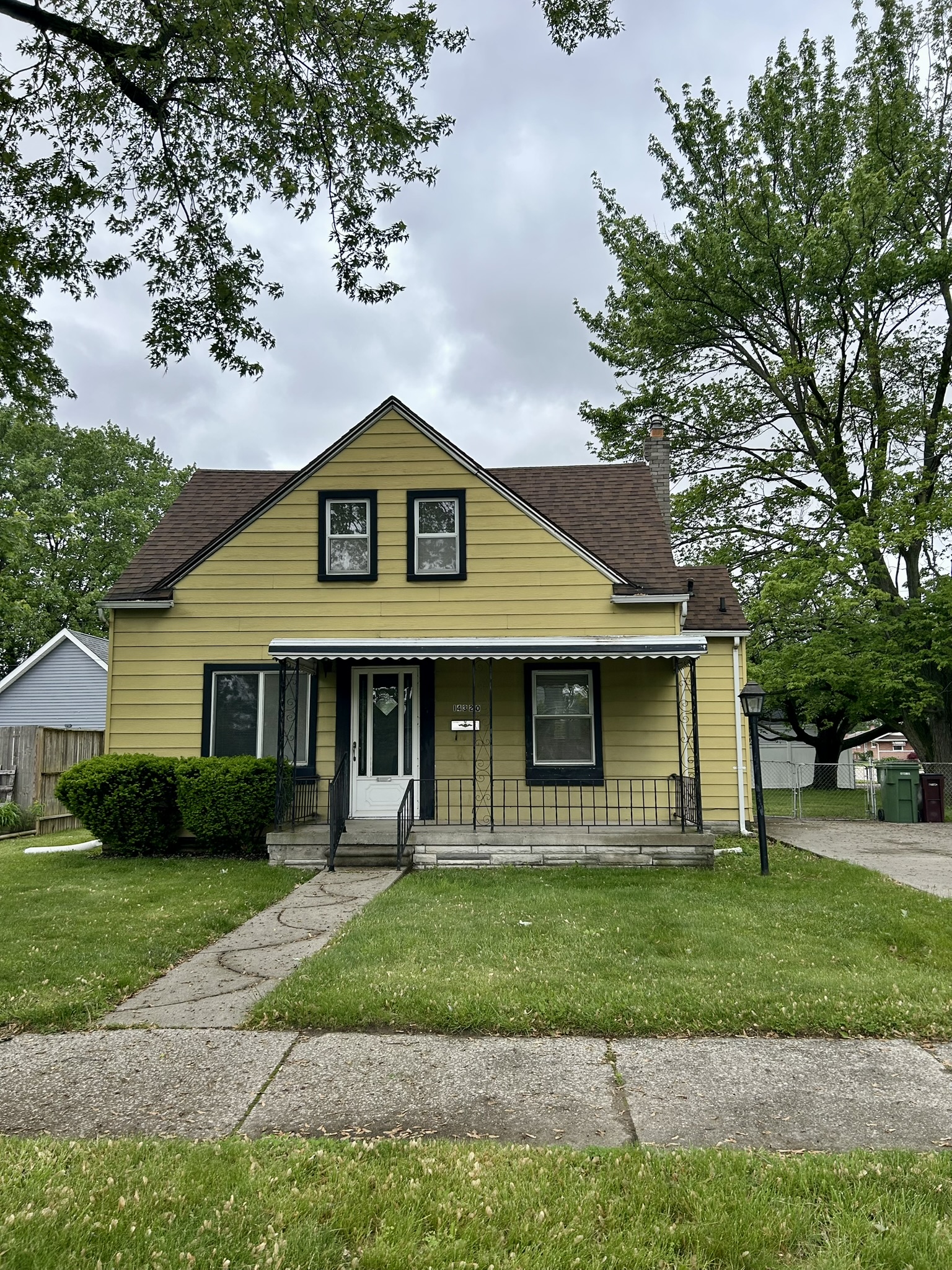 Property main image