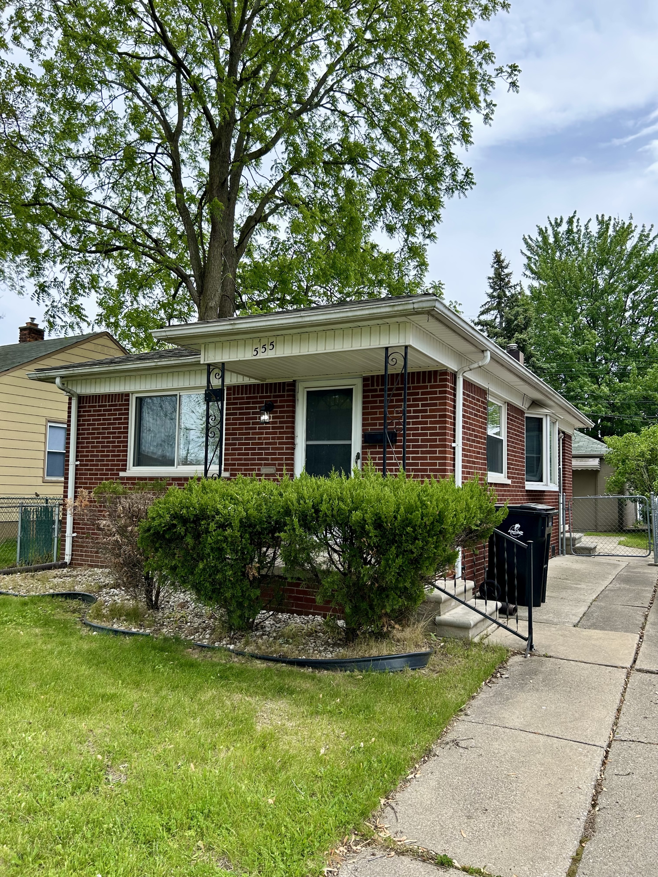 Property thumbnail image