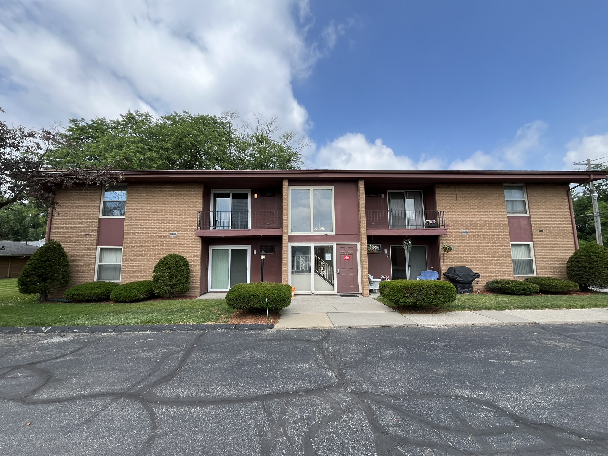 741 North Macomb Street - 8