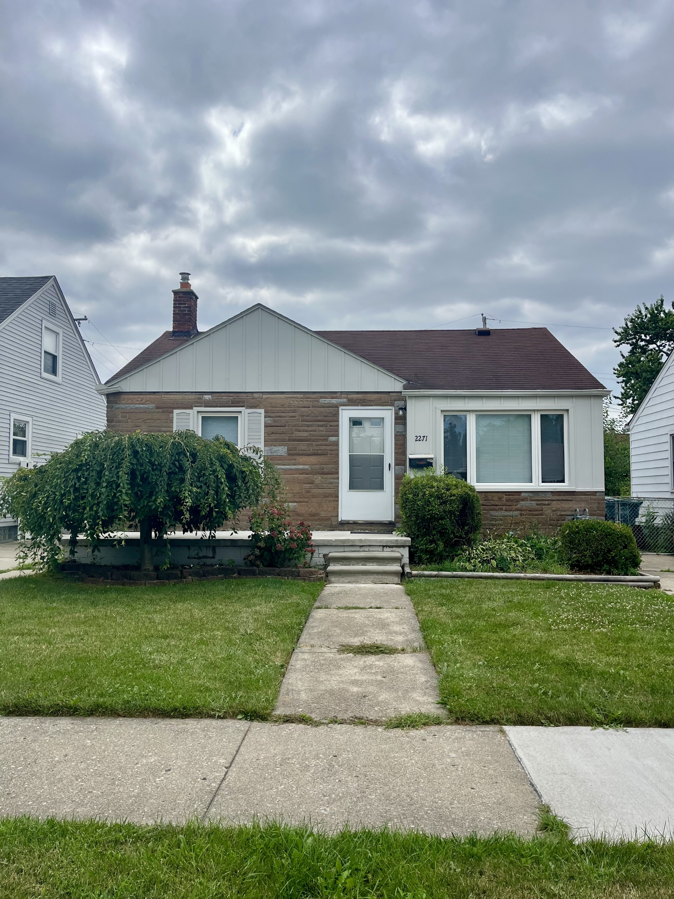 Property main image