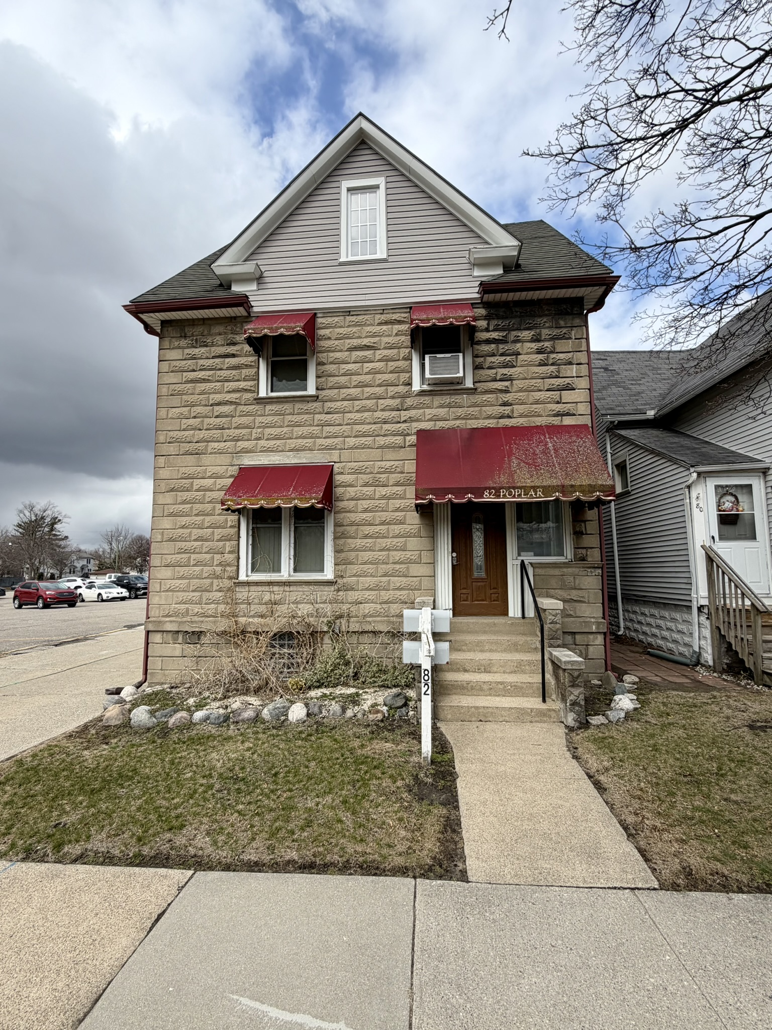 82 Poplar Street - 2