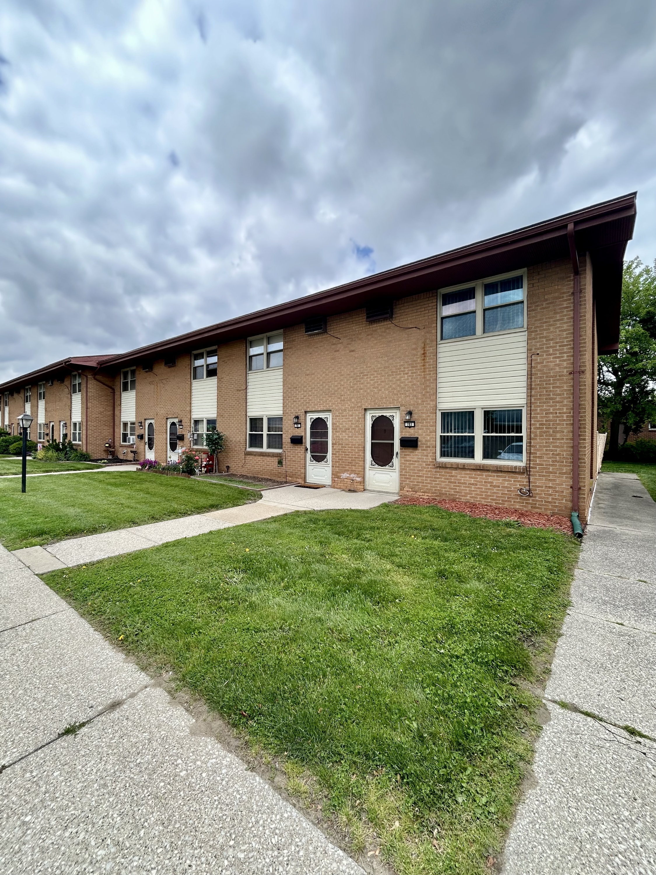 783 North Macomb Street